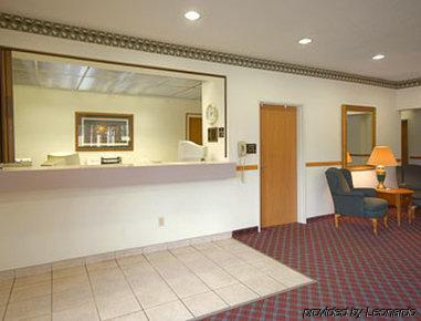 Super 8 By Wyndham Cresco Ia Interior foto